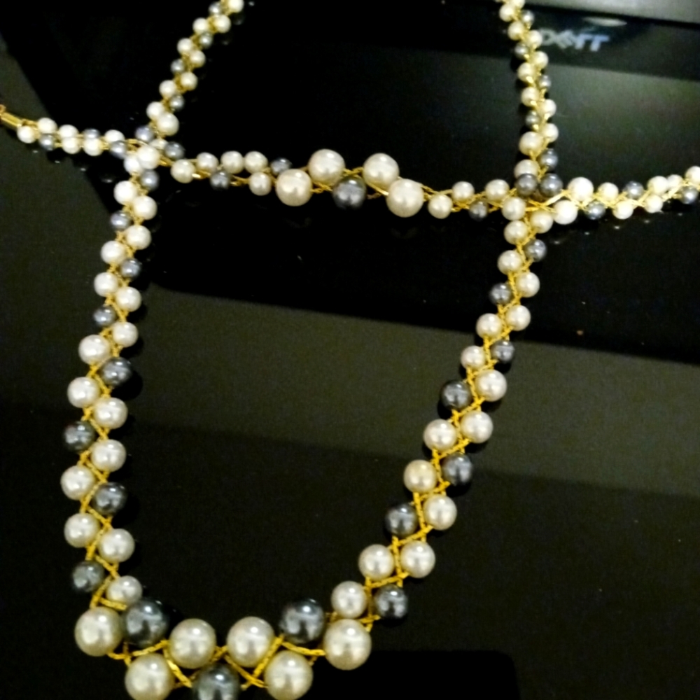Pearl necklace an bracelet